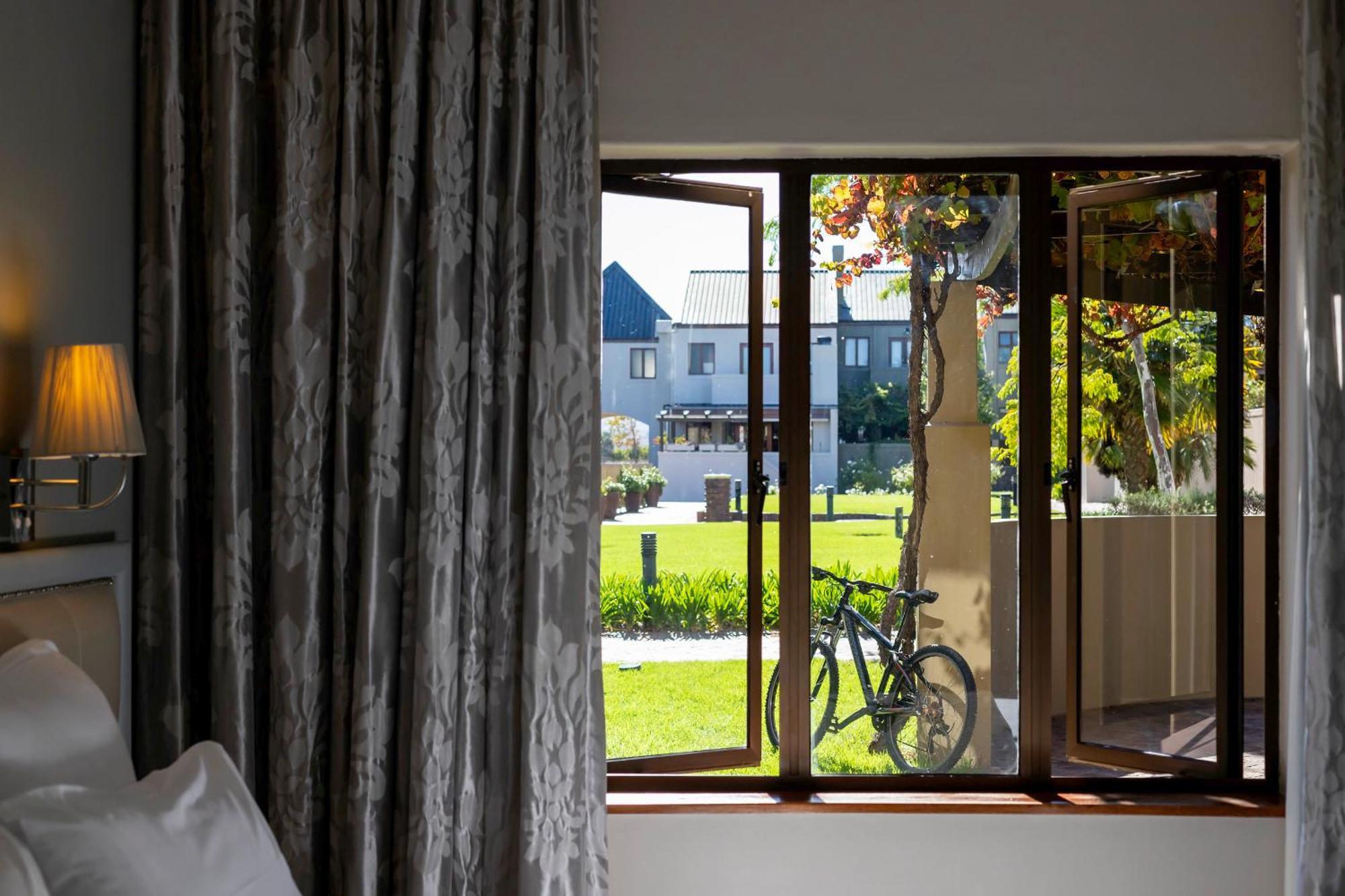 Hotel Devonvale Golf & Wine Estate
